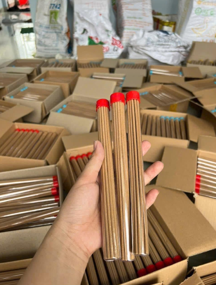 Nhang trầm không tăm tự nhiên dáng ngắn 8gr 2.png